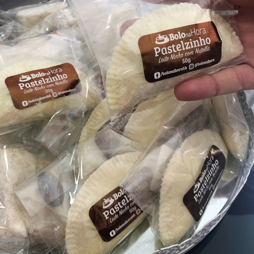 [129] PASTELZINHO LEITE NINHO COM NUTELLA
